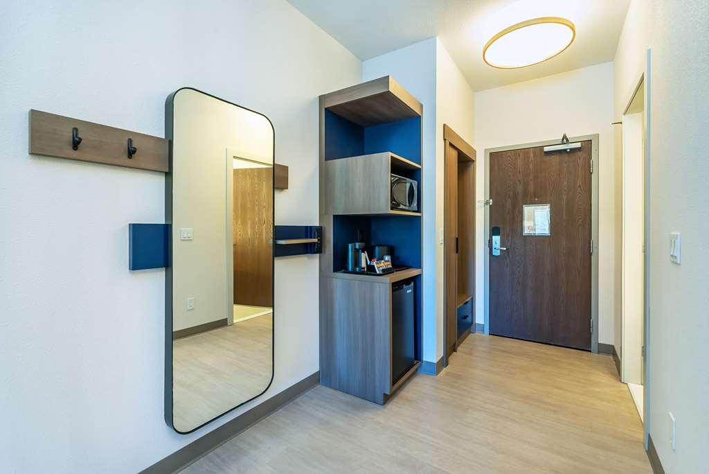 Hotel Comfort Kelowna