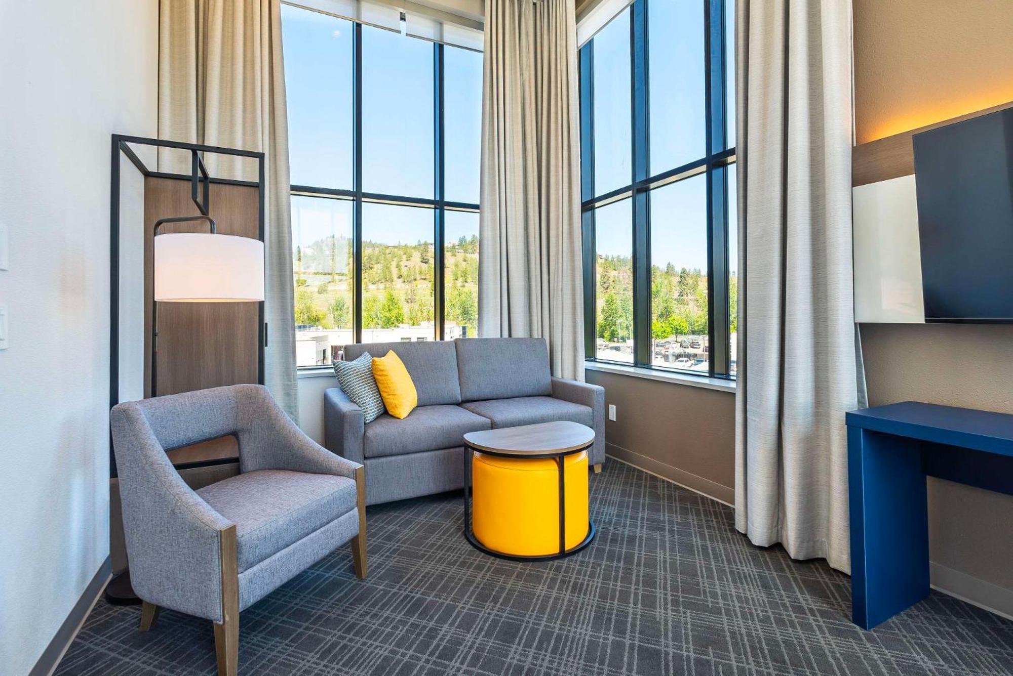 Comfort Hotel 4*